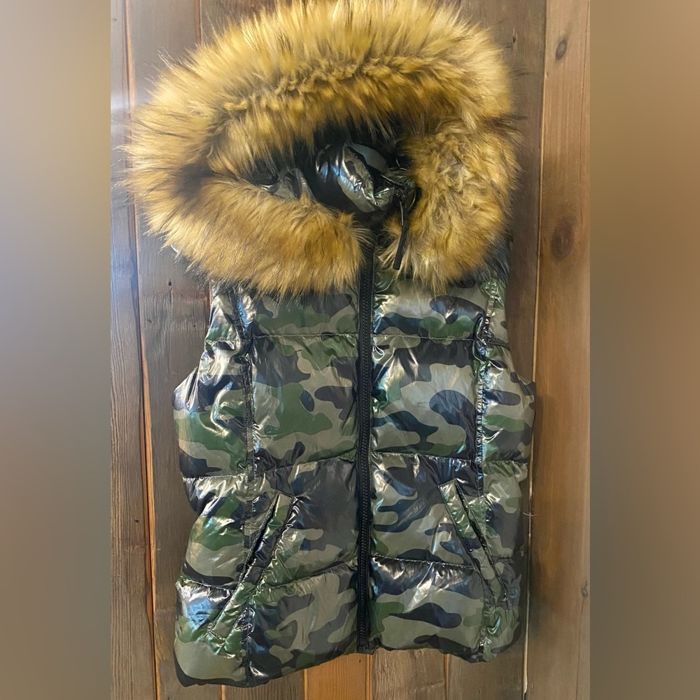 S13 NY Faux-Fur-Trim Hooded Down Vest Green / Black Camo Women’s XL